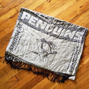Pittsburgh Penguins fashion scarf